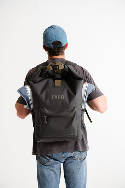 Dry Bag Backpack 30L（防水バックパック）
