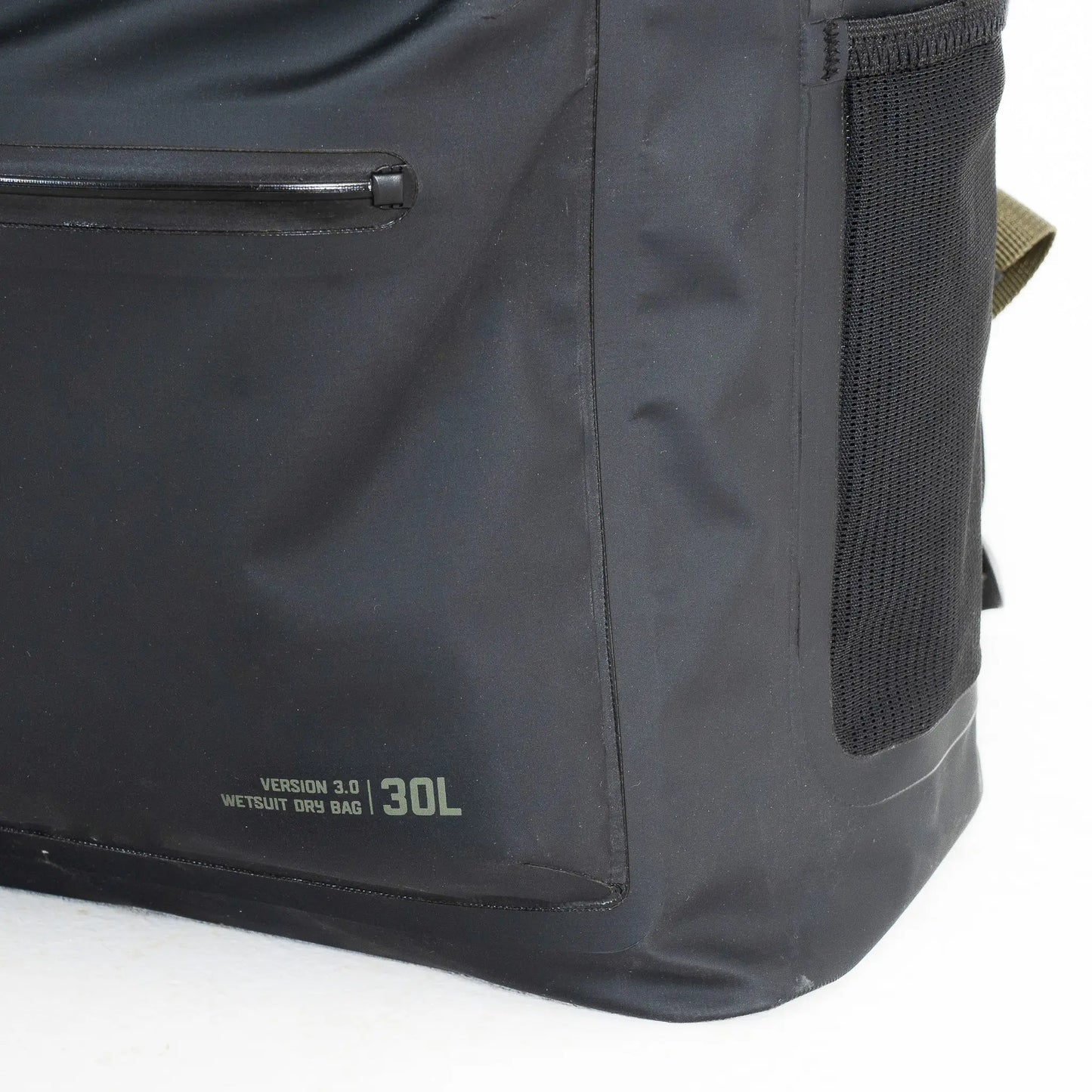 Dry Bag Backpack 30L（防水バックパック）