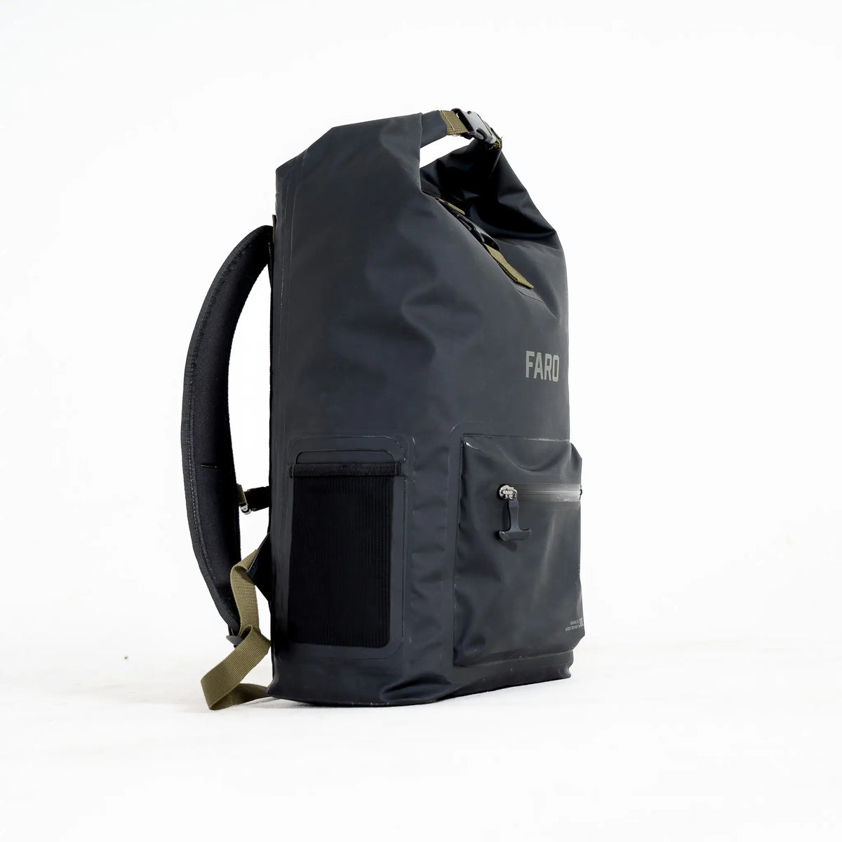 Dry Bag Backpack 30L（防水バックパック）