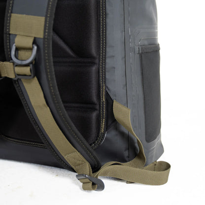 Dry Bag Backpack 30L（防水バックパック）