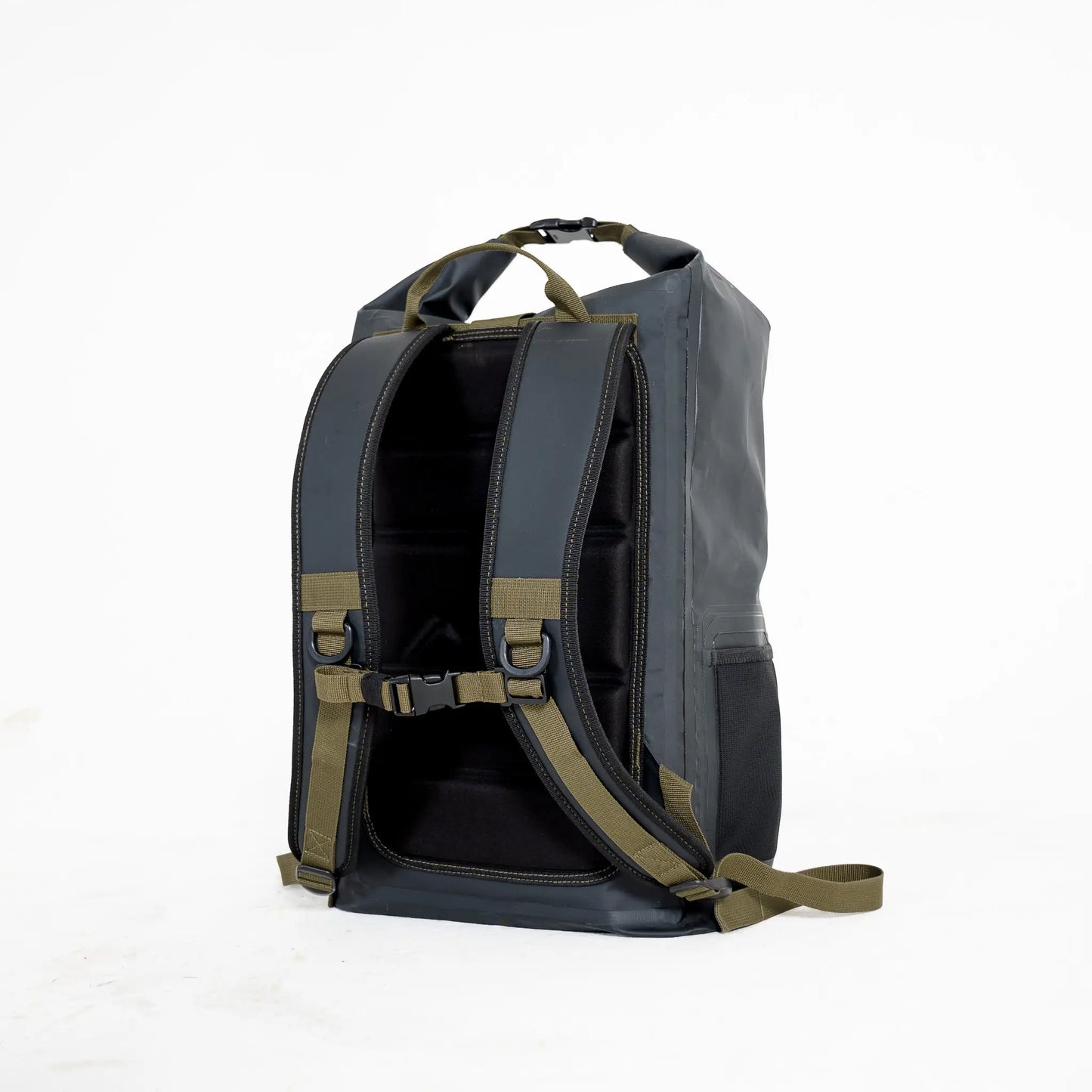Dry Bag Backpack 30L（防水バックパック）