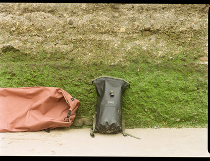 Dry Bag Backpack 30L（防水バックパック）