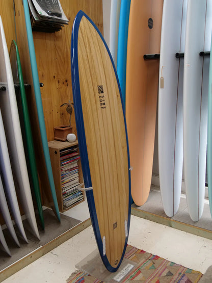 ツインピン・サーフボード》スピード × パフォーマンス × 木目デザイン ツインピン・サーフボード》スピード × パフォーマンス × 木目デザイン